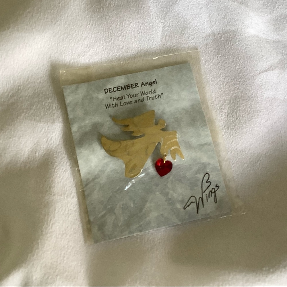 Artisan Crafted December Angel Brooch ❤️